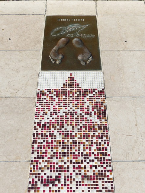 美国男足不 美国男足不